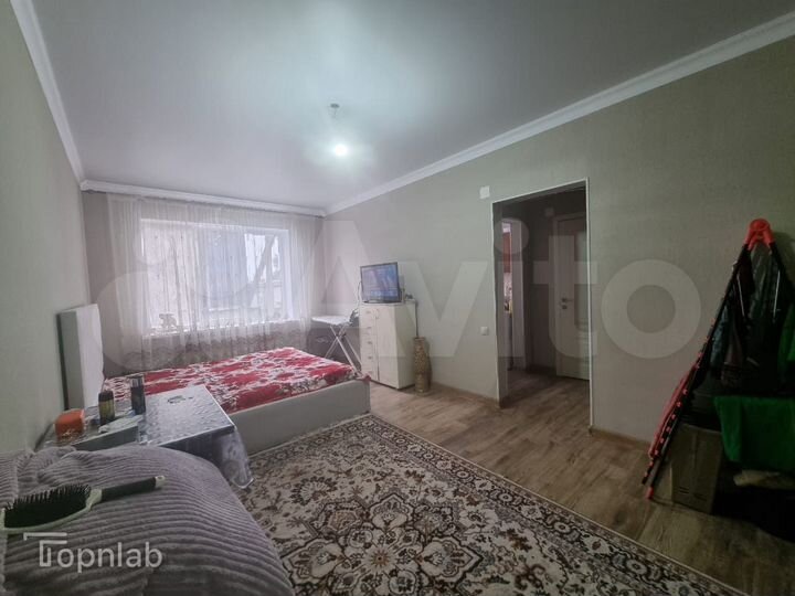 1-к. квартира, 37 м², 1/4 эт.