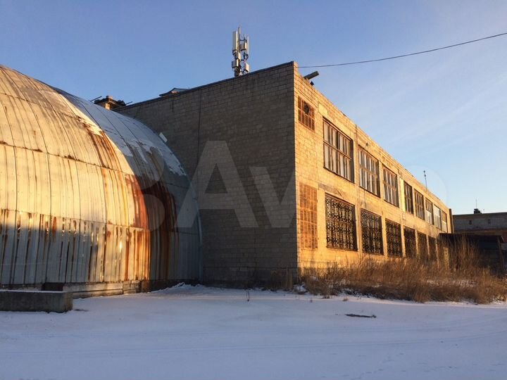 Гараж, > 30 м²