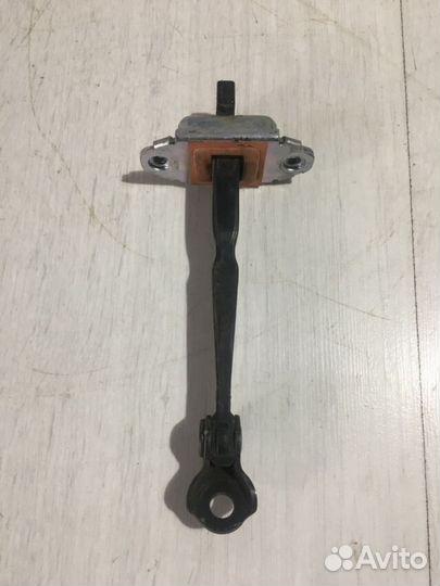 Ограничитель двери KIA cerato 2 1.6 мт седан