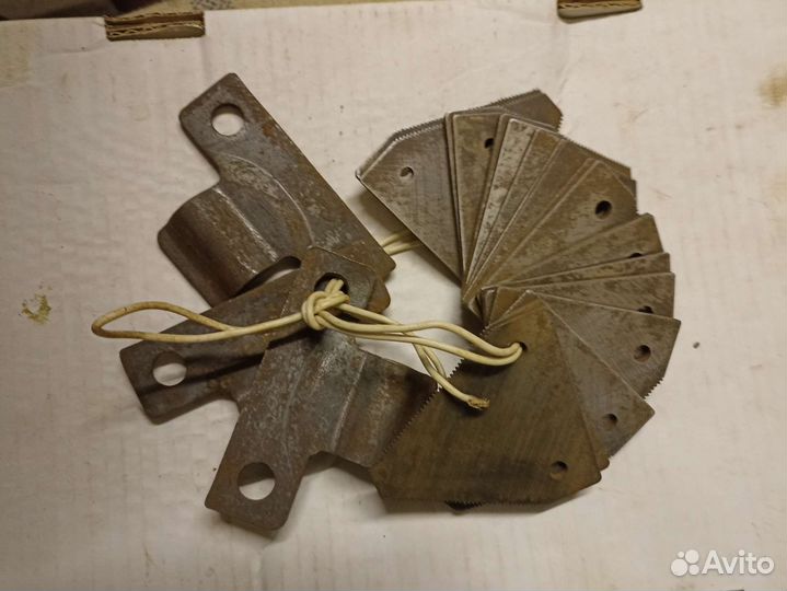 Нож сегментный