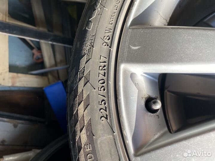 R17 Camrun CR102 225/50, PCD 5x112 DIA 66