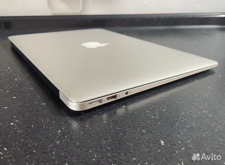 Apple MacBook Air 13 / 2014 / intel i5 / 4/256gb
