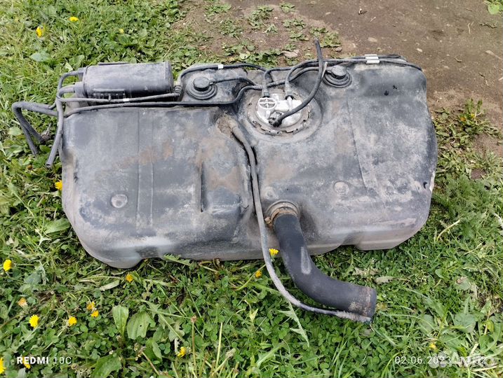 Бензобак Лада Гранта