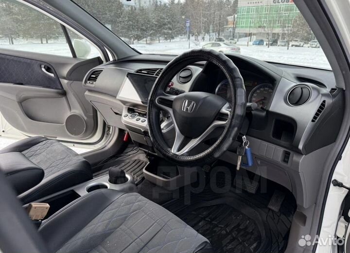 Honda Stream 1.8 AT, 2011, 117 000 км