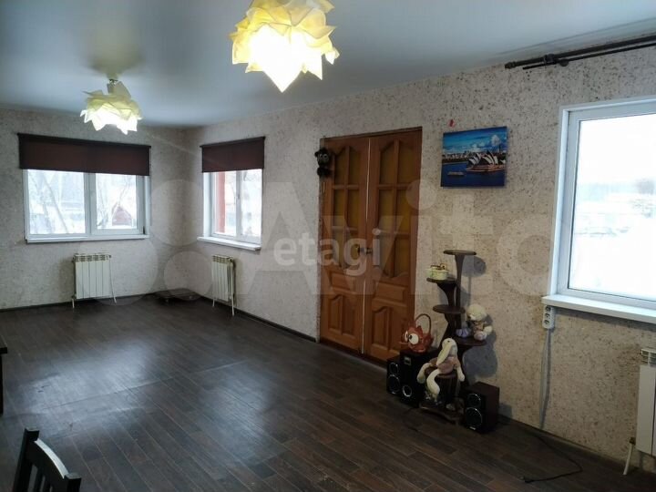 Дом 184 м² на участке 10,9 сот.