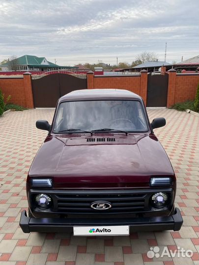 LADA 4x4 (Нива) 1.7 МТ, 2010, 100 000 км