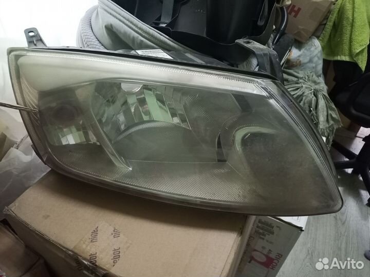 Фара передняя правая LADA granta