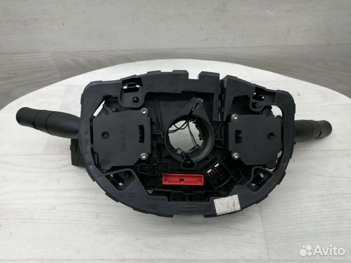 Переключатель поворотов и дворников Renault Megane