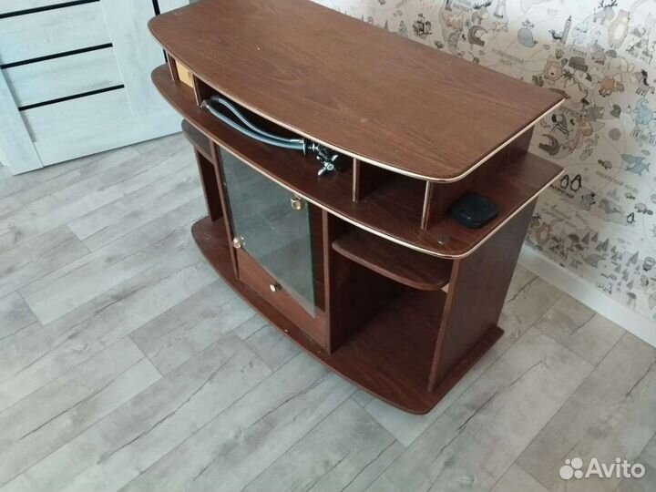 Тумба под телевизор, самовывоз