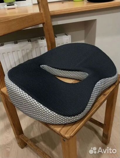 Ортопедическая подушка на стул