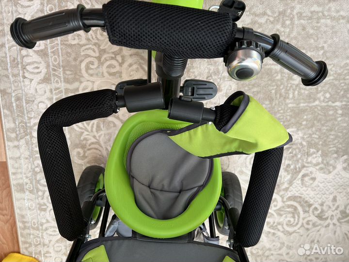 Трехколесный детский велосипед с ручкой бу