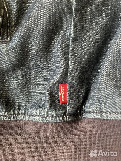 Джинсовый бомбер levis