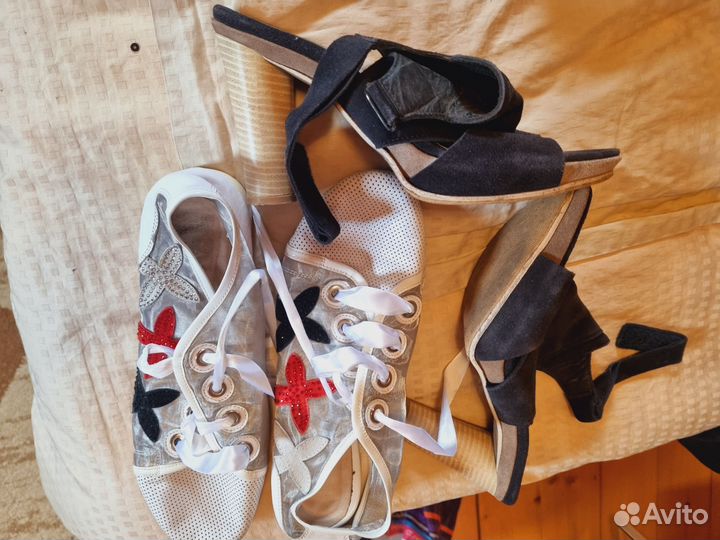 Отдам бесплатно женская обувь