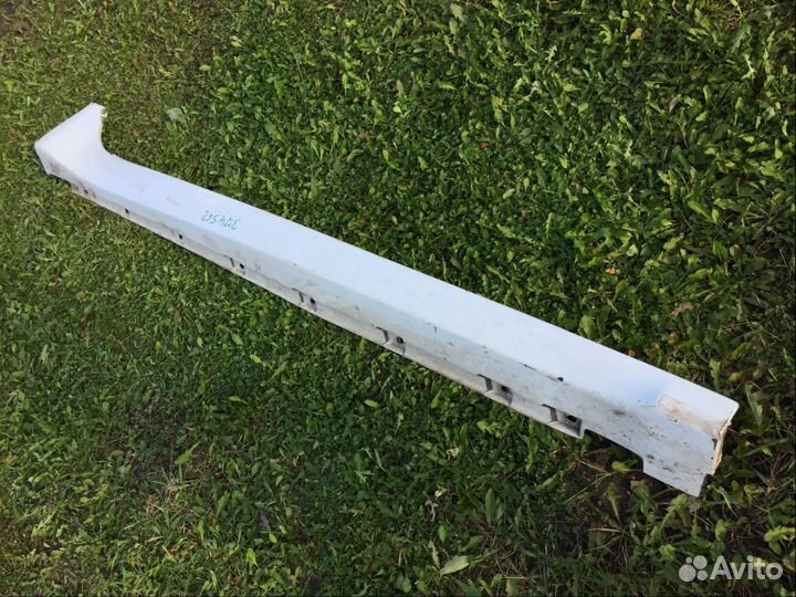 Порог правый Jaguar XJ 2012