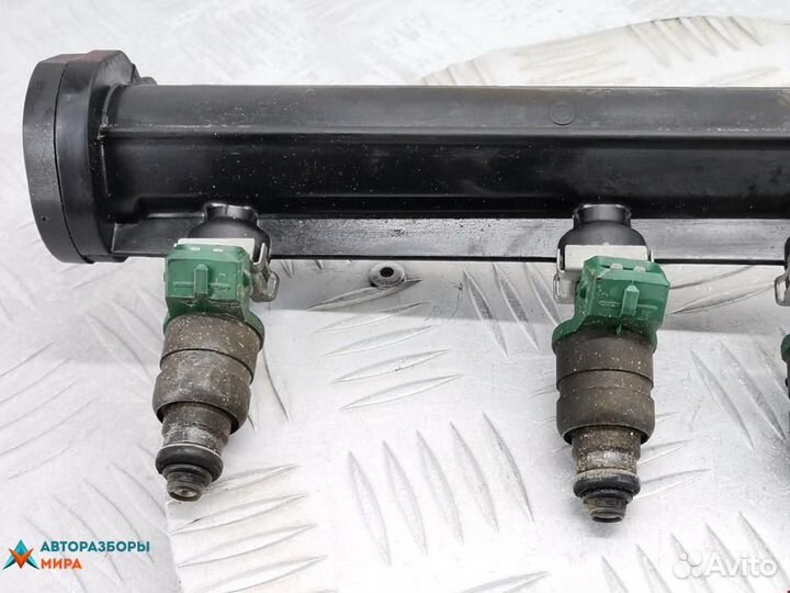 Форсунка Volkswagen Golf 3 1998 037906031AA