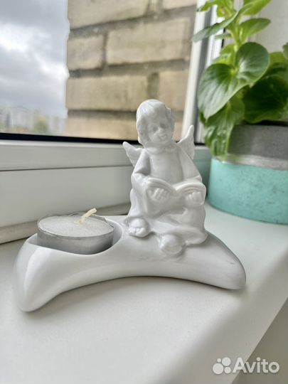 Подсвечник белый фарфор ангел