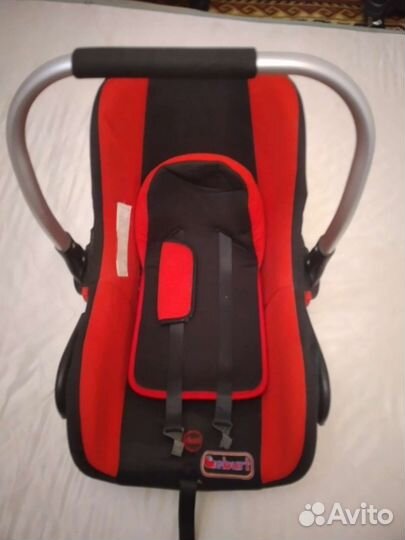 Детское кресло в машину
