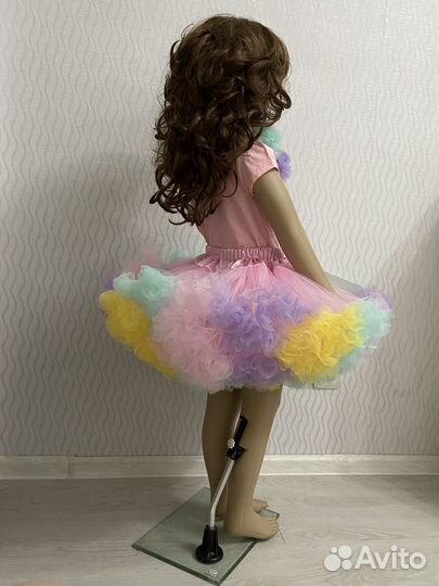 Костюм нарядный на девочку