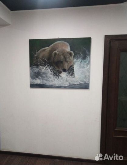 Картина,Медведь у воды ''