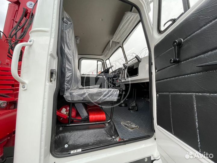 Урал 4320 с КМУ, 2011