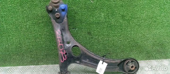 Рычаг Toyota Corolla Fielder Левый Передний