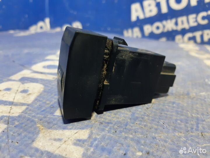 Кнопка птф Kia Sorento 1 внедорожник G4JS 2006