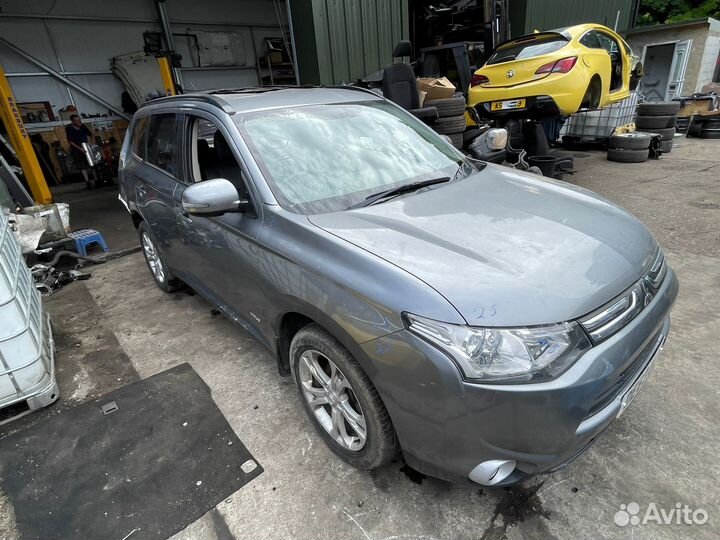 Полный разбор Mitsubishi Outlander