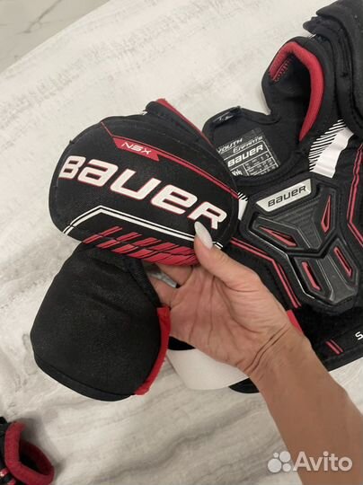 Нагрудник хоккейный