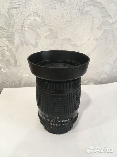 Объектив Nikon AF nikkor 28-80mm 3,5-5,6D + бленда