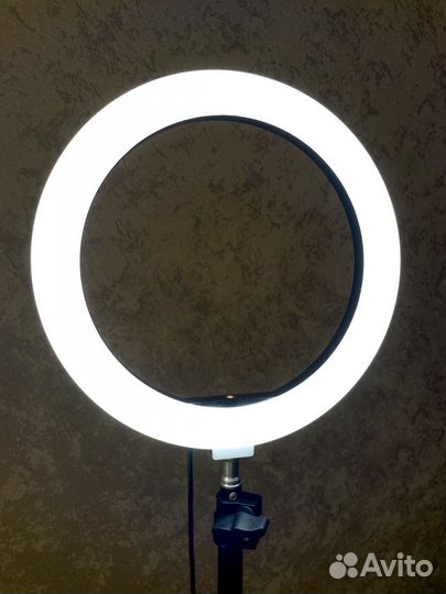 Кольцевая лампа