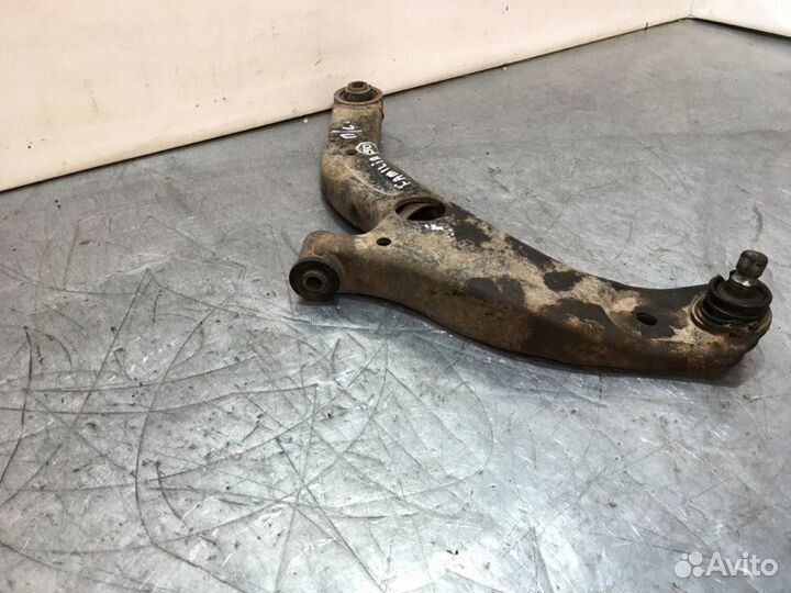 Рычаг поперечный передний левый Mazda Familia