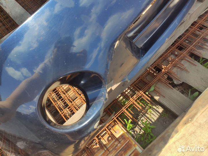 Бампер передний kia spectra темно-синий б/у битый