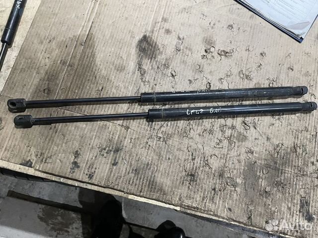 Амортизатор багажника land rover freelander 2