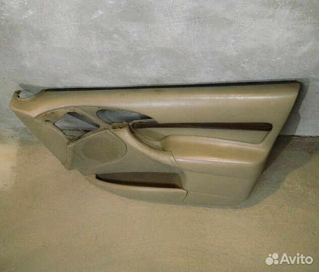 Обшивка двери перед. прав. Focus 1 USA