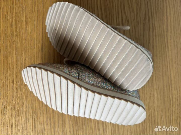 Туфельки блестящие для девочки zara 24 размер