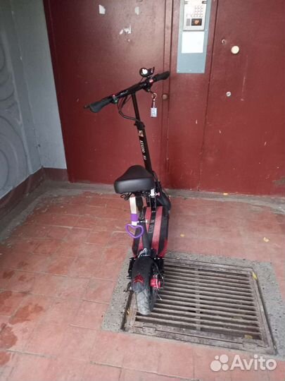 Электросамокат kugoo m4