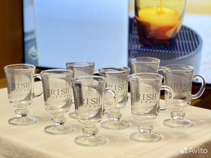 Стеклянные бокалы