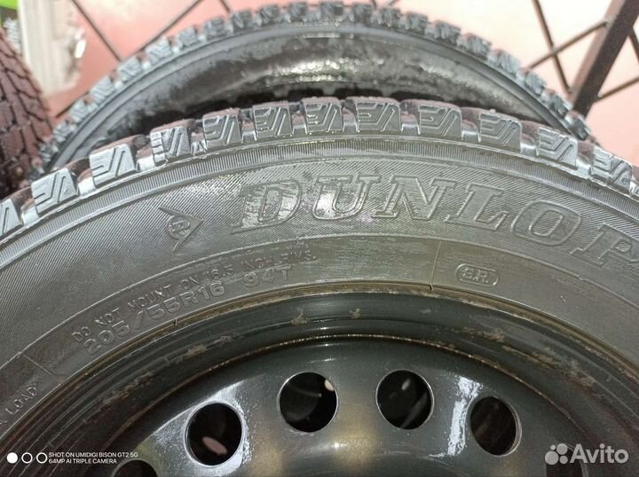Dunlop SP Winter Ice 01 205/55 R16