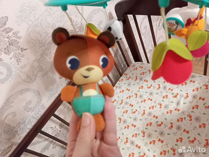 Детский мобиль в кроватку