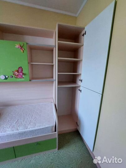 Спальный детский гарнитур, состояние нового