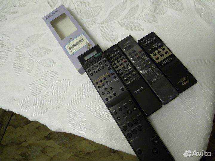 Пульт Sony,Akai,Aiwa для дек и прочей техники Нов
