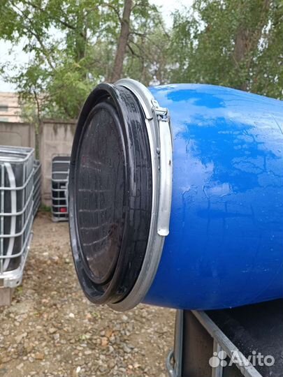 Бочка,ёмкость,бак,пластиковая 220л,еврокуб-1000л