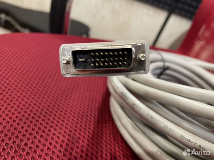 Продаётся кабель DVI
