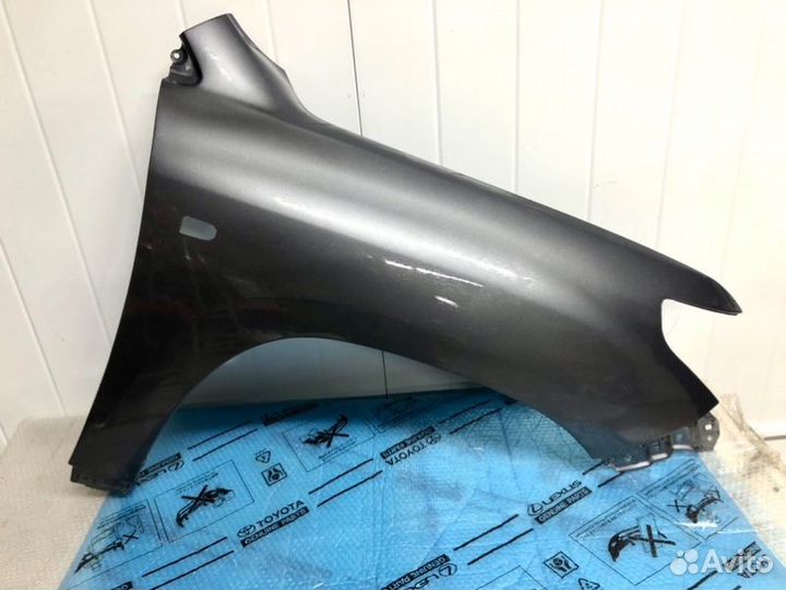 Крыло правое Toyota Lc 200 2008-2012
