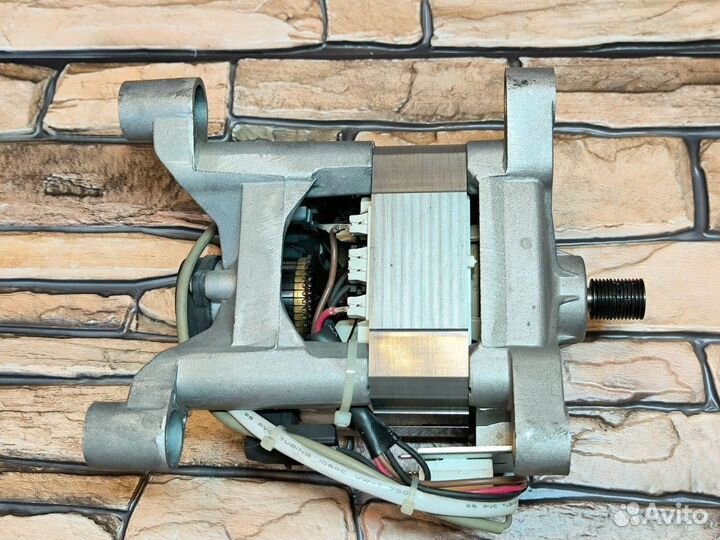 Двигатель мотор стиральной машины Vestel