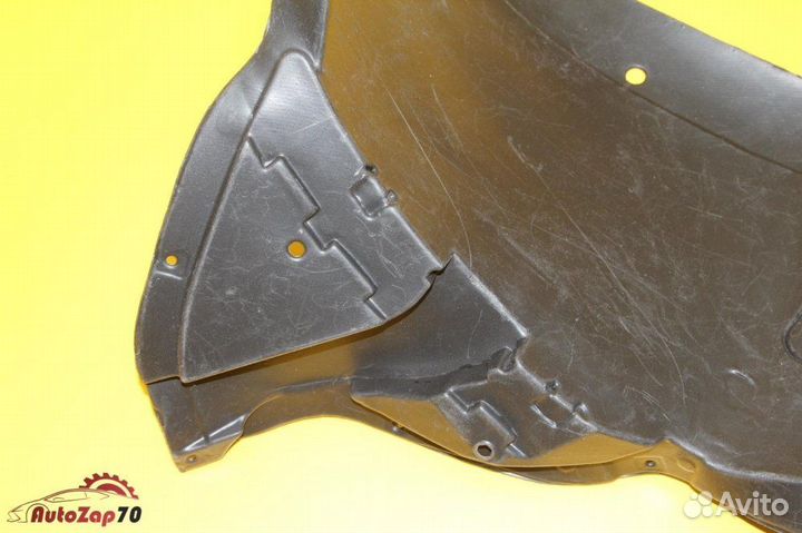 Подкрылок передний левый Volkswagen Passat