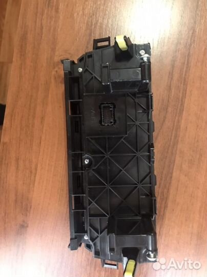 Блок управления климат-контролем Toyota Camry