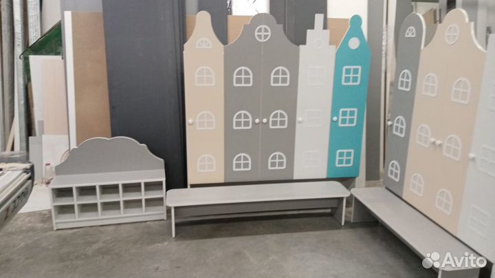 Шкафы в раздевалку детского сада. Шкаф детский