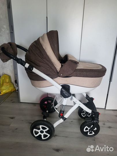 Продам коляску 3 в 1