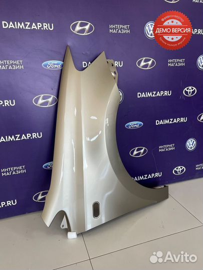 Крыло Volkswagen Polo правое / бежевый LA1X